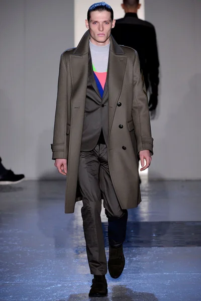 Look 22